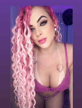 Débora Fantine Onlyfans pictures