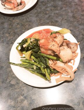 Gaptoothgirl Onlyfans pictures